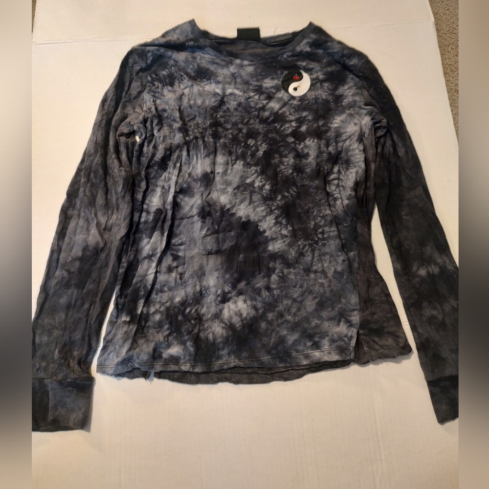 Woman long sleeve shirt